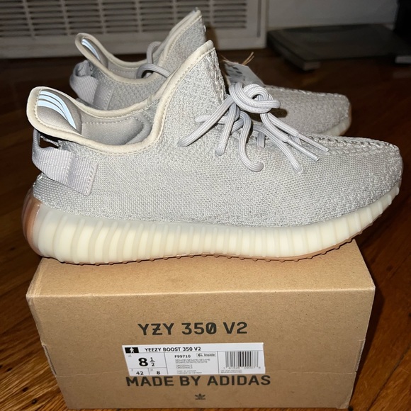Adidas Yeezy Boost 350 V2 “Sesame” Mens Size 8.5 (New) - Picture 4 of 10